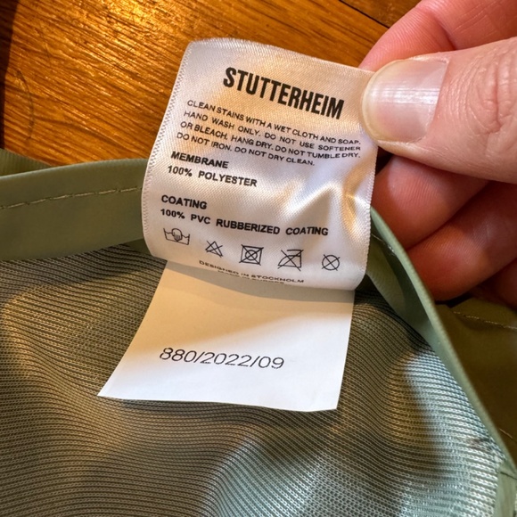 Stutterheim Green Raincoat - Picture 5 of 14